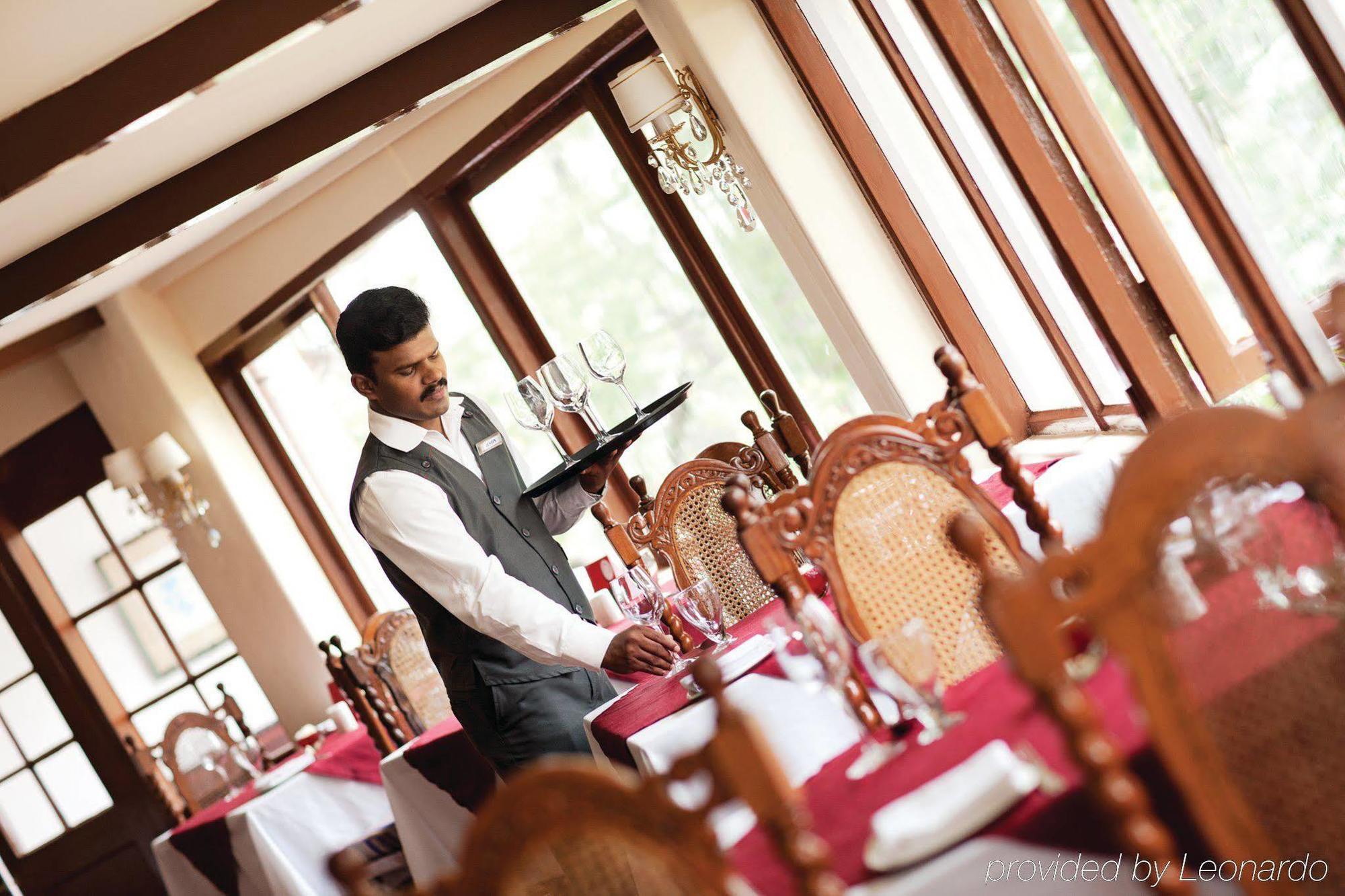 Hotel Gateway Coonoor Restaurant photo